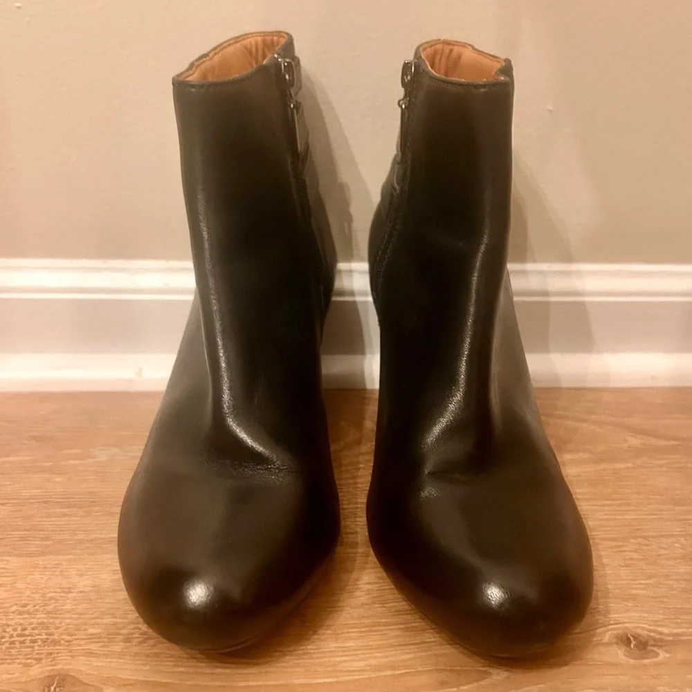 Clark’s Black Leather Ankle Boots - Picture 4 of 9